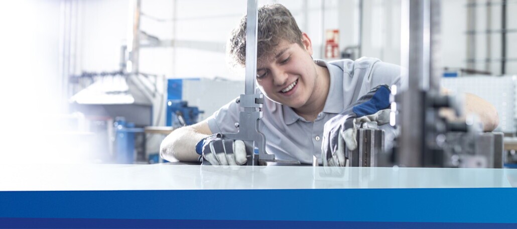 Apprentice Cutting Machine Operator (m/f/d), 1. image
